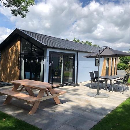 Luxe En Gezellig Chalet Aan Veluwemeer 4 Pers Hulshorst Exterior foto